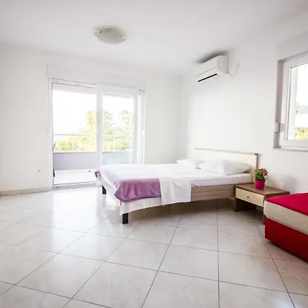 Apartamento Milka 1 *